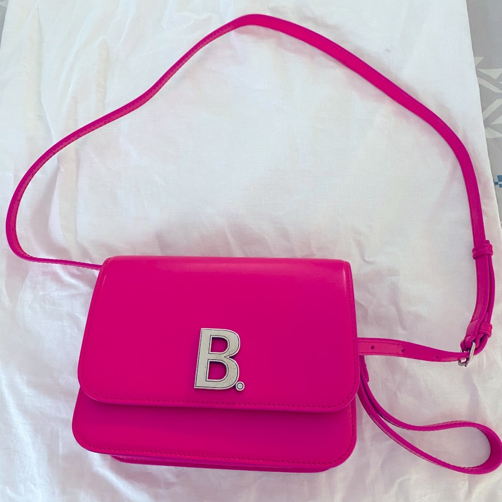 Crossbody balenciaga bag
